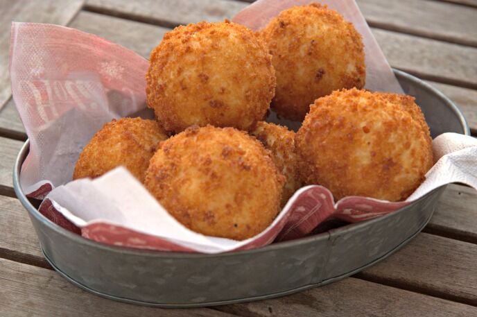 Stuffed Potatoes with Ham and Chorizo